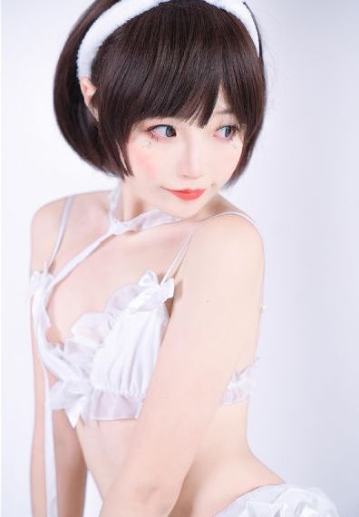 色婷婷五月亚洲一区二区_2019国语AV首页